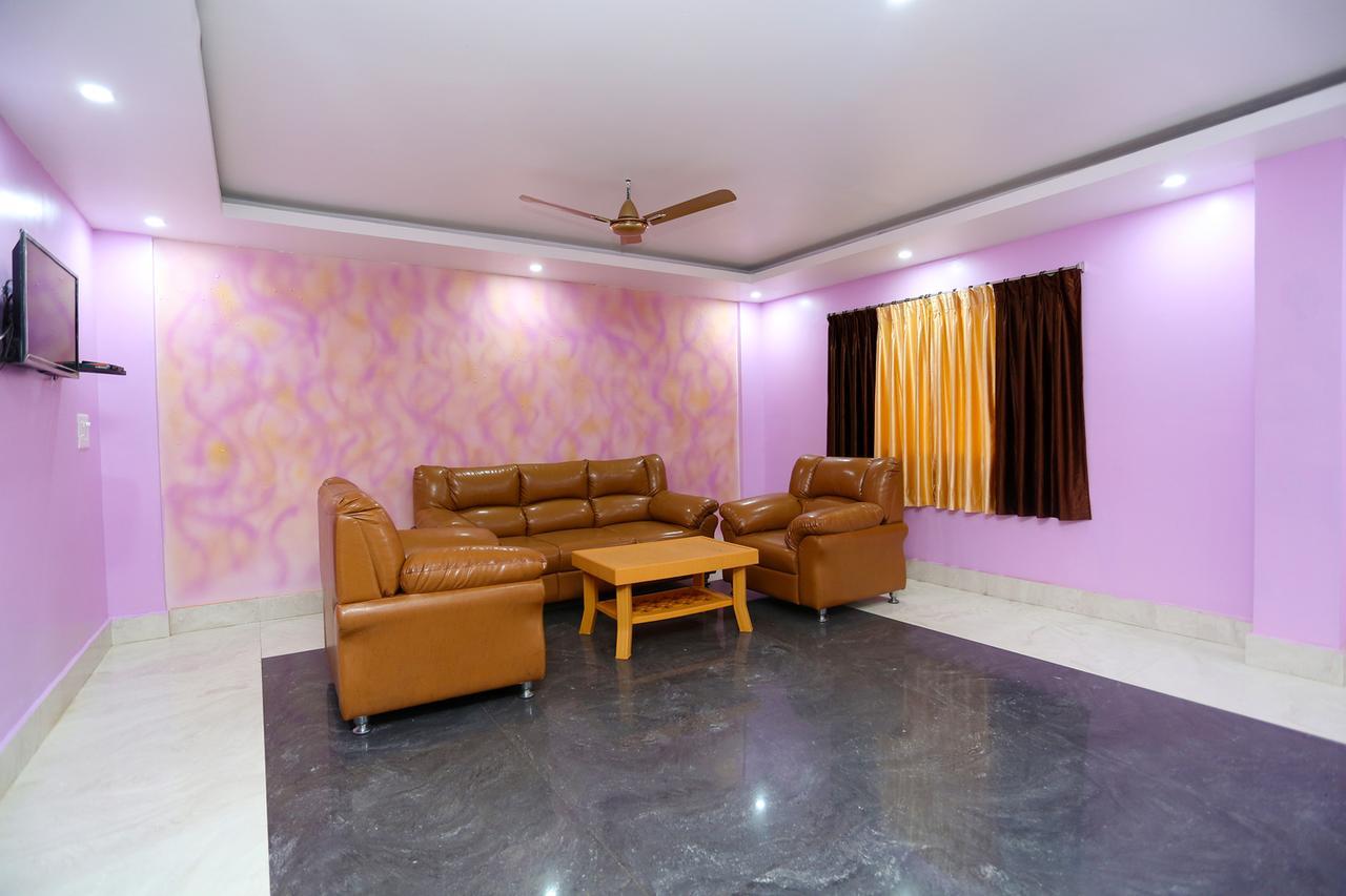 Krishna Residency Puri Bagian luar foto