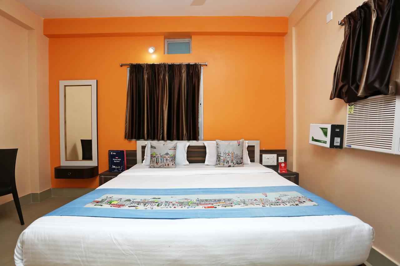 Krishna Residency Puri Bagian luar foto